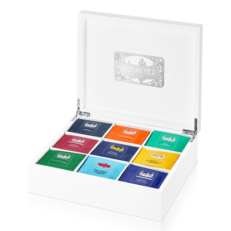 Coffret bois Kusmi rempli de Kusmikubes thés assortis