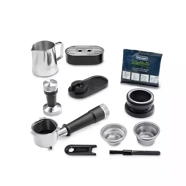 Kit barista complet inclus De'Longhi La Specialista Arte EC9155 accessoires