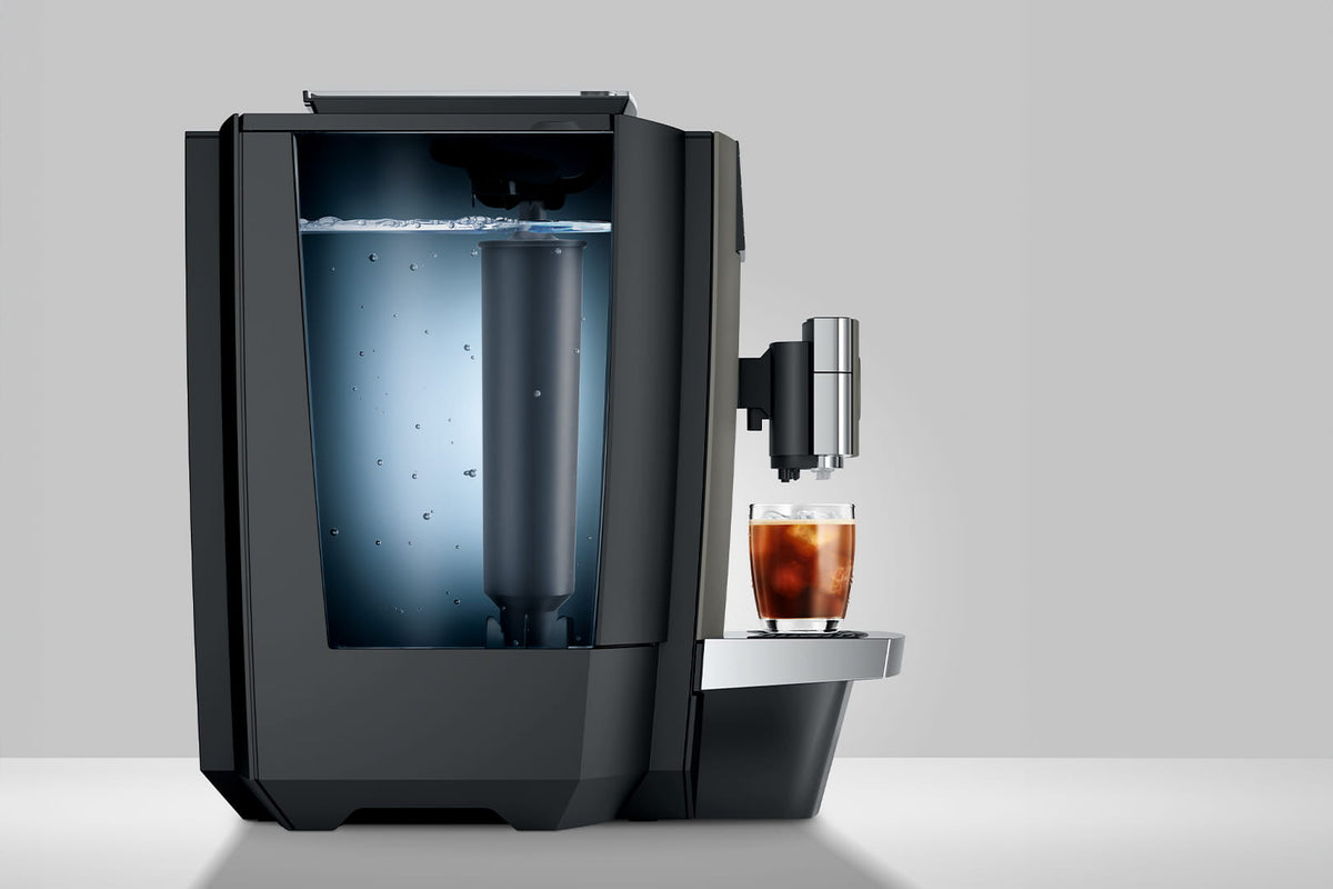 Jura X10 Dark Inox, grand réservoir d'eau éclairé